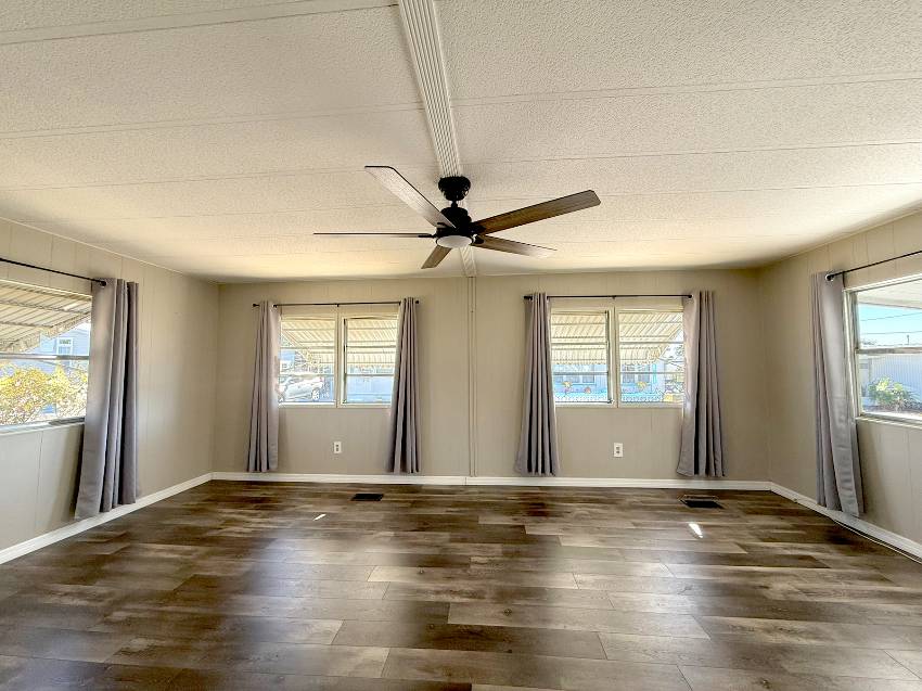 36 Jasmine Ave a Ellenton, FL Mobile or Manufactured Home for Sale